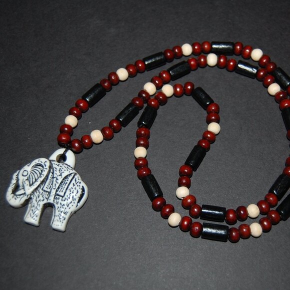 Wood Necklace,Elephant Necklace,30 inches long Wooden Necklace - Picture 1 of 3